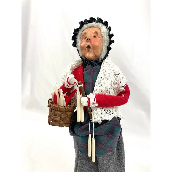 VTG Byers Choice Caroler Figurine 13" Woman Dipped Candles in Basket 1999 - Picture 8 of 14